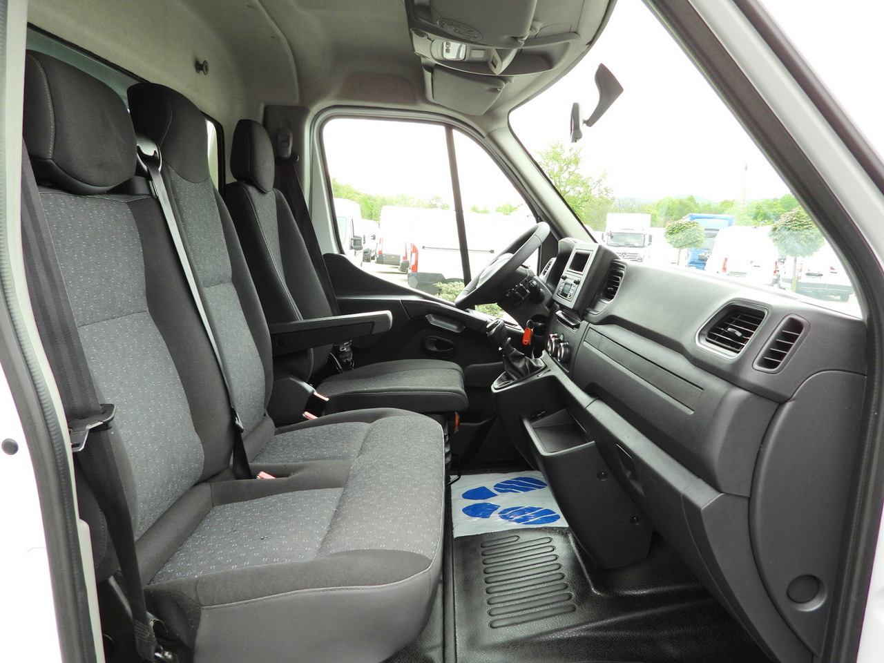 Transportbil med kapell OPEL MOVANO TARPAULIN LIFT 9 PALLETS WEBASTO CRUISE CONTROL LED LIGHTS PNEUMATICS AIR CONDITIONING 165HP: bild 44 Transportbil med kapell OPEL MOVANO TARPAULIN LIFT 9 PALLETS WEBASTO CRUISE CONTROL LED LIGHTS PNEUMATICS AIR CONDITIONING 165HP: bild 44