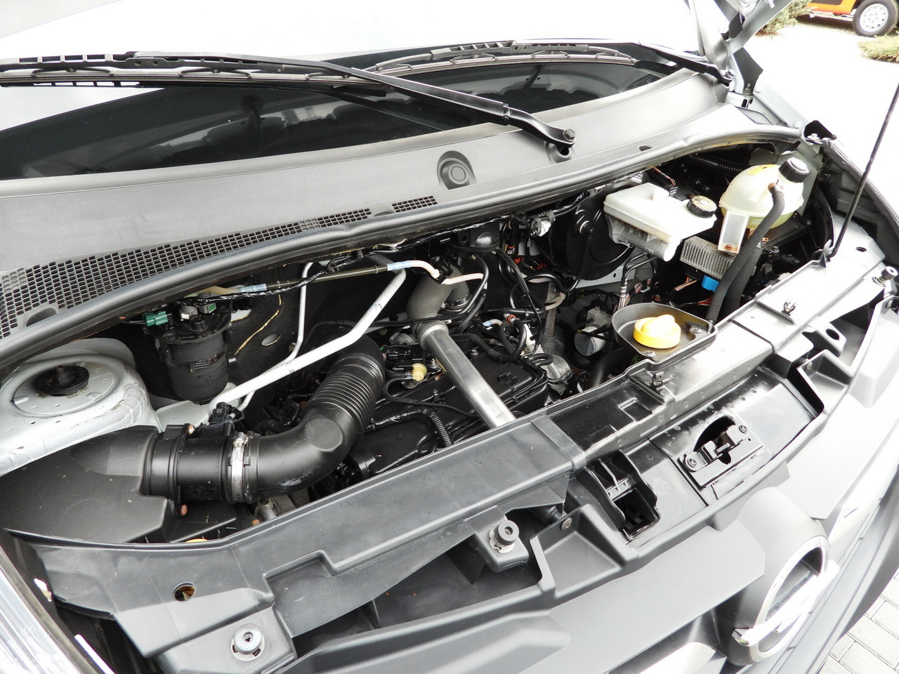 Transportbil med kapell OPEL MOVANO TARPAULIN LIFT 9 PALLETS WEBASTO CRUISE CONTROL LED LIGHTS PNEUMATICS AIR CONDITIONING 165HP: bild 32 Transportbil med kapell OPEL MOVANO TARPAULIN LIFT 9 PALLETS WEBASTO CRUISE CONTROL LED LIGHTS PNEUMATICS AIR CONDITIONING 165HP: bild 32