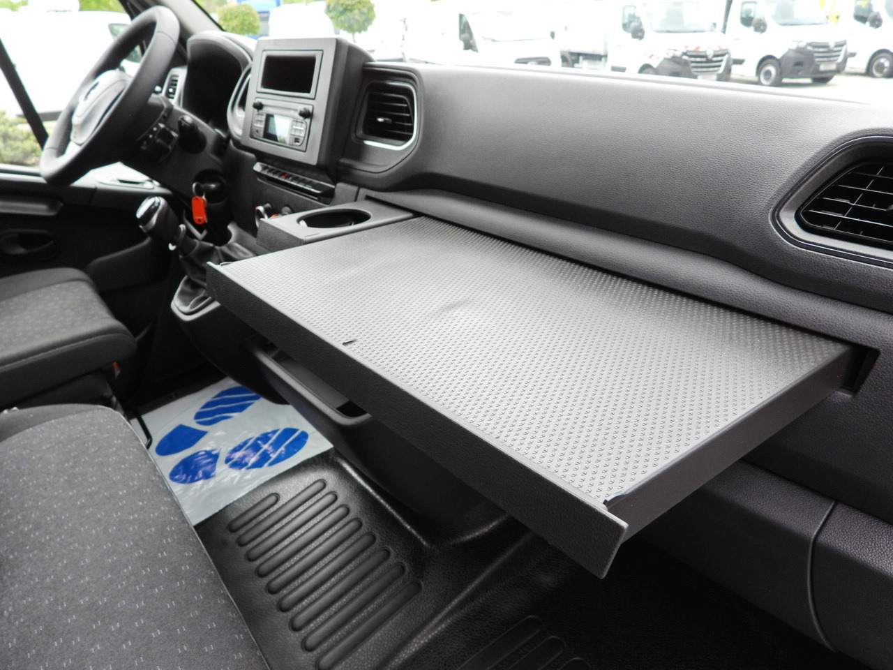 Transportbil med kapell OPEL MOVANO TARPAULIN LIFT 9 PALLETS WEBASTO CRUISE CONTROL LED LIGHTS PNEUMATICS AIR CONDITIONING 165HP: bild 47 Transportbil med kapell OPEL MOVANO TARPAULIN LIFT 9 PALLETS WEBASTO CRUISE CONTROL LED LIGHTS PNEUMATICS AIR CONDITIONING 165HP: bild 47