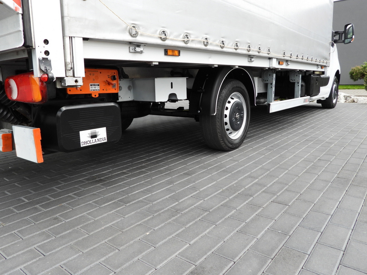 Transportbil med kapell OPEL MOVANO TARPAULIN LIFT 9 PALLETS WEBASTO CRUISE CONTROL LED LIGHTS PNEUMATICS AIR CONDITIONING 165HP: bild 19 Transportbil med kapell OPEL MOVANO TARPAULIN LIFT 9 PALLETS WEBASTO CRUISE CONTROL LED LIGHTS PNEUMATICS AIR CONDITIONING 165HP: bild 19