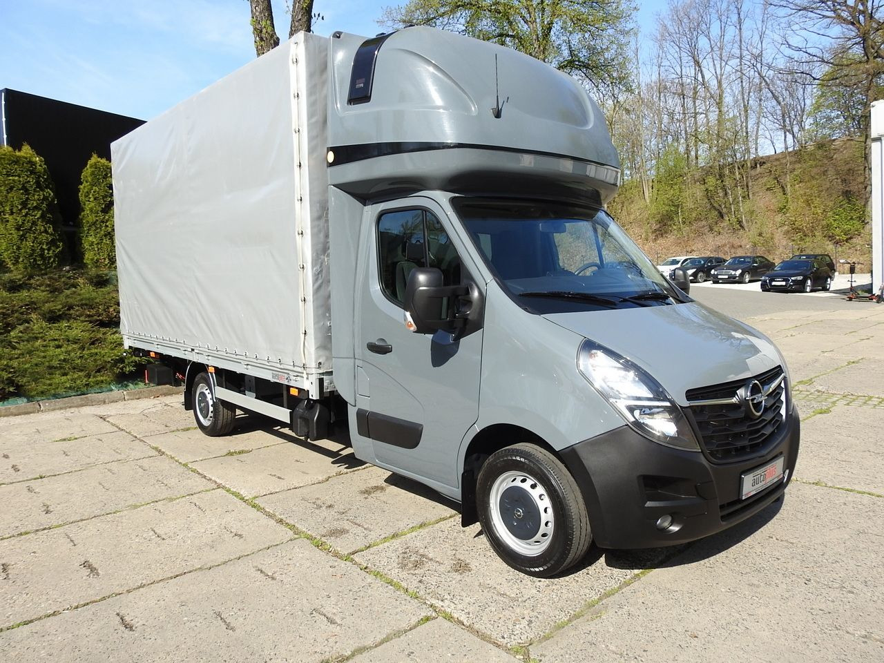 OPEL MOVANO TARPAULIN LIFT 9 PALLETS WEBASTO CRUISE CONTROL NAVIGATION LED LIGHTS PNEUMATICS AIR CONDITIONING 165HP - Transportbil med kapell: bild 4 OPEL MOVANO TARPAULIN LIFT 9 PALLETS WEBASTO CRUISE CONTROL NAVIGATION LED LIGHTS PNEUMATICS AIR CONDITIONING 165HP - Transportbil med kapell: bild 4