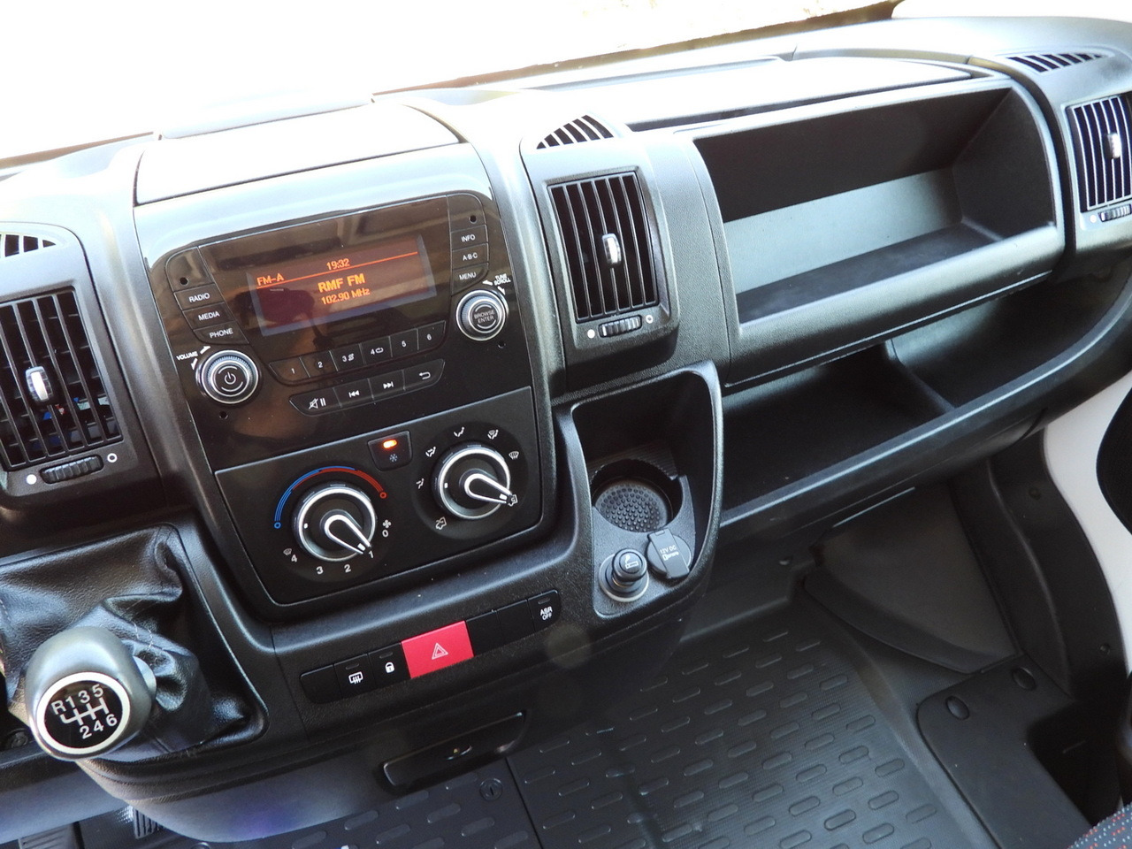 Volymskåp PEUGEOT BOXER BOX LIFT 8 PALLETS CRUISE CONTROL AIR CONDITIONING  130HP: bild 29