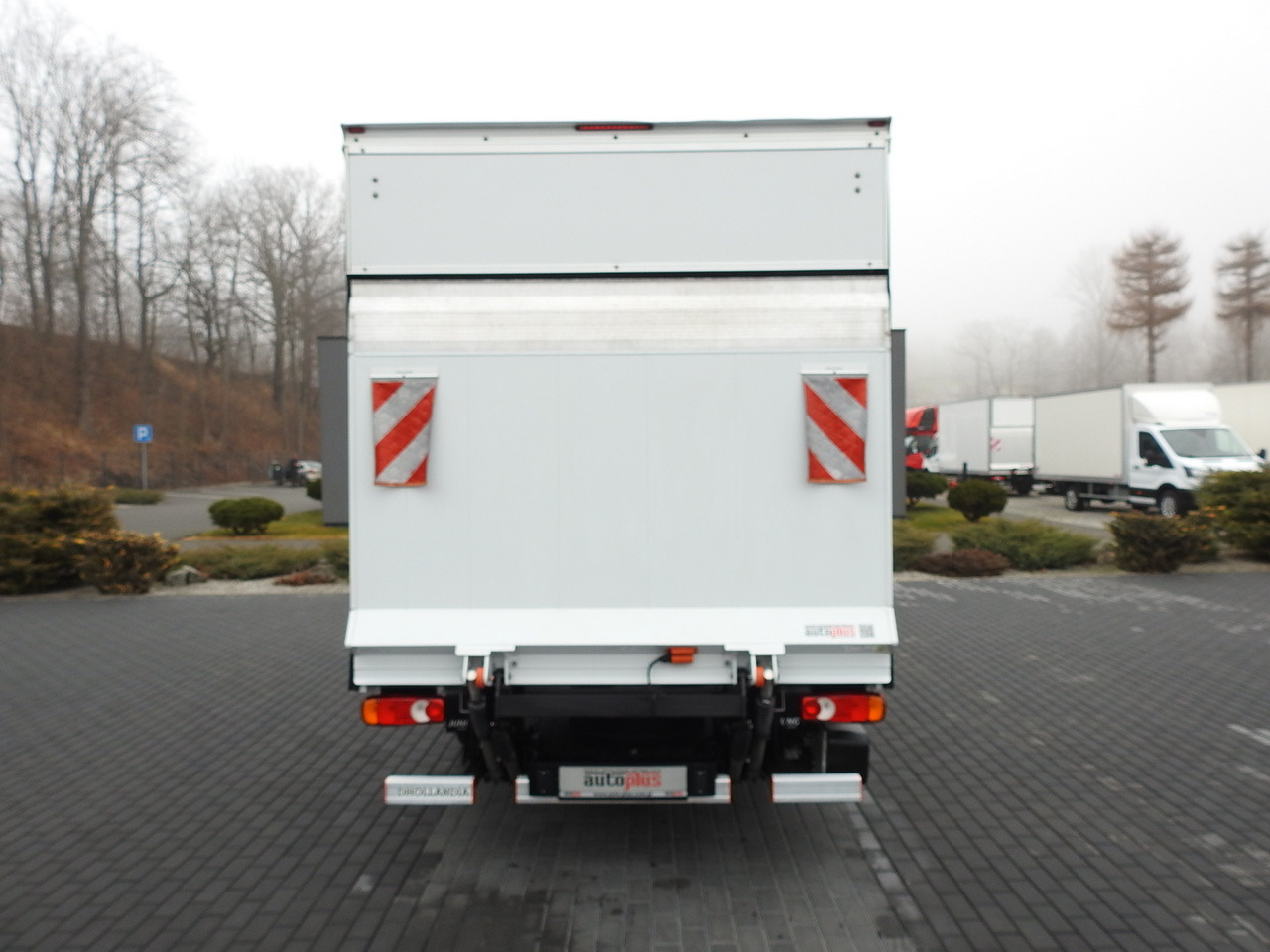 Kylbil PEUGEOT BOXER BOX LIFT 8 PALLETS CRUISE CONTROL AIR CONDITIONING  140HP: bild 10 Kylbil PEUGEOT BOXER BOX LIFT 8 PALLETS CRUISE CONTROL AIR CONDITIONING  140HP: bild 10
