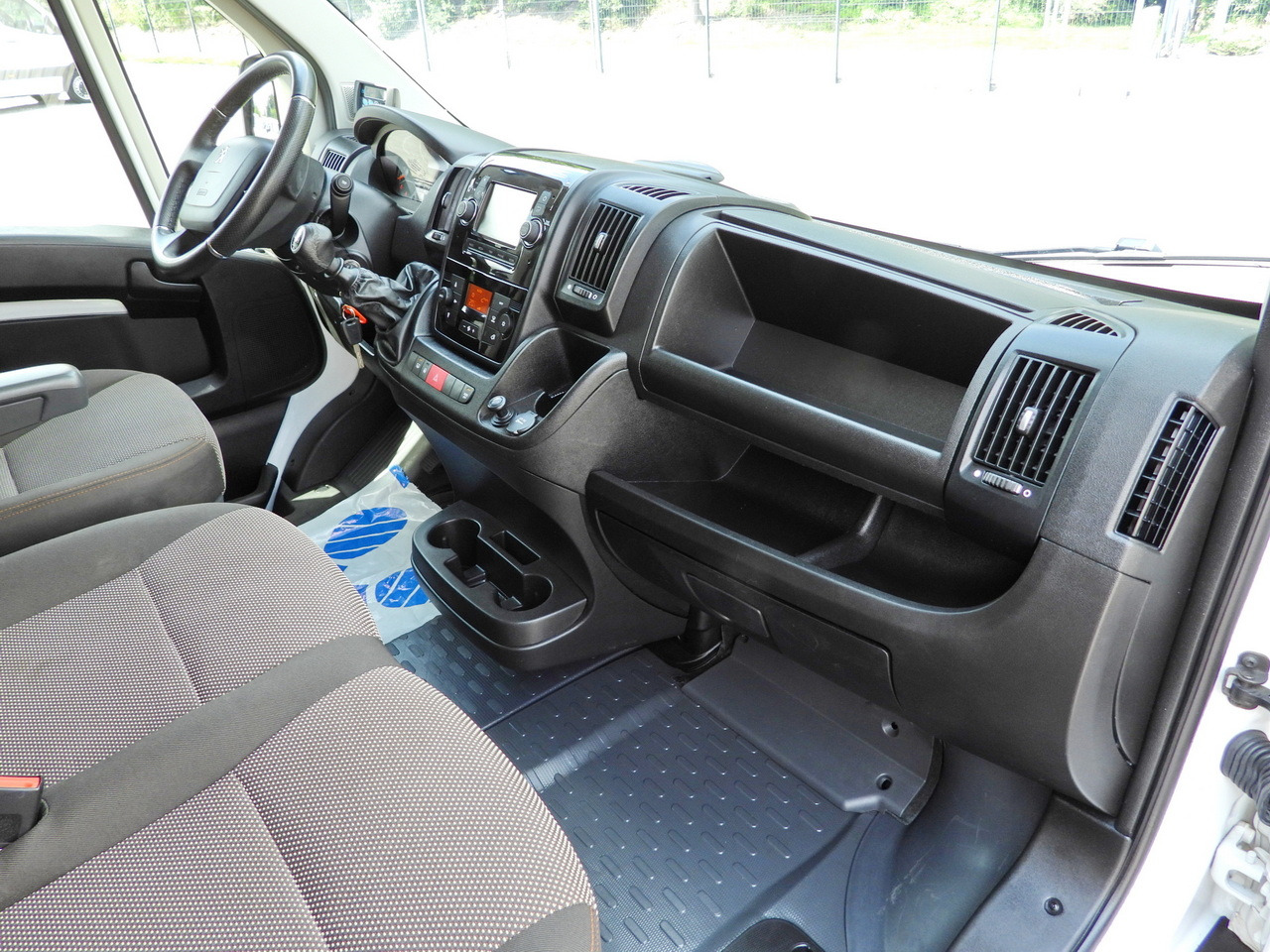 Kylbil PEUGEOT BOXER REGRIGERATOR BOX 0*C 8 PALLETS CRUISE CONTROL LED LIGHTS AIR CONDITIONING  165HP: bild 47