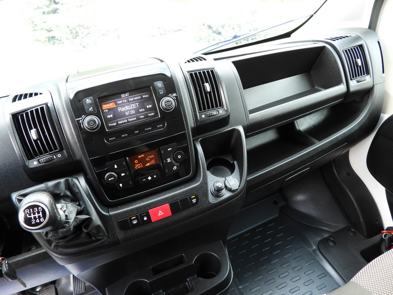 Kylbil PEUGEOT BOXER REGRIGERATOR BOX 0*C 8 PALLETS CRUISE CONTROL LED LIGHTS AIR CONDITIONING  165HP: bild 37