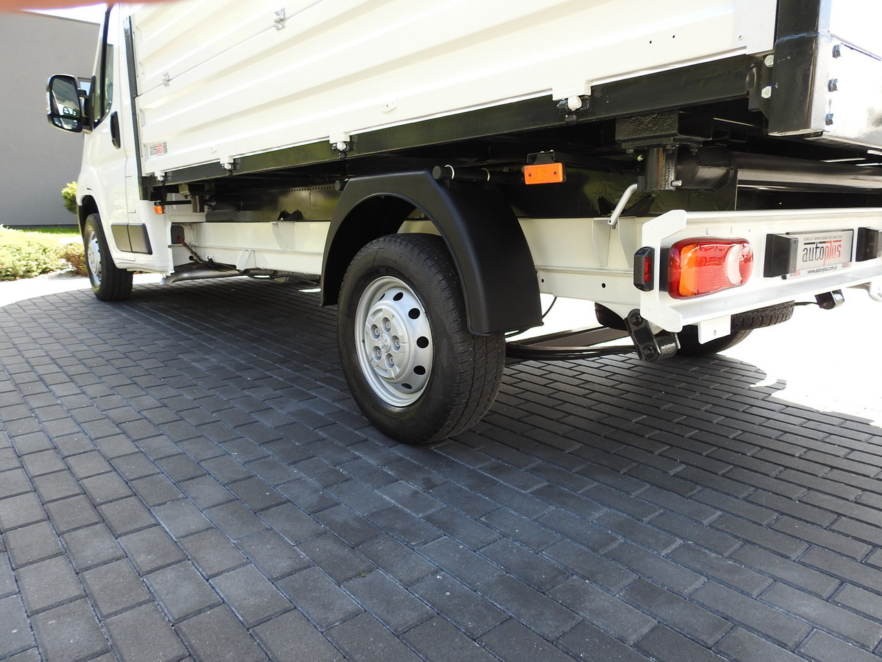 Tippbil lastbil PEUGEOT BOXER THREE-WAY TIPPER AIR CONDITIONING 130HP: bild 19 Tippbil lastbil PEUGEOT BOXER THREE-WAY TIPPER AIR CONDITIONING 130HP: bild 19