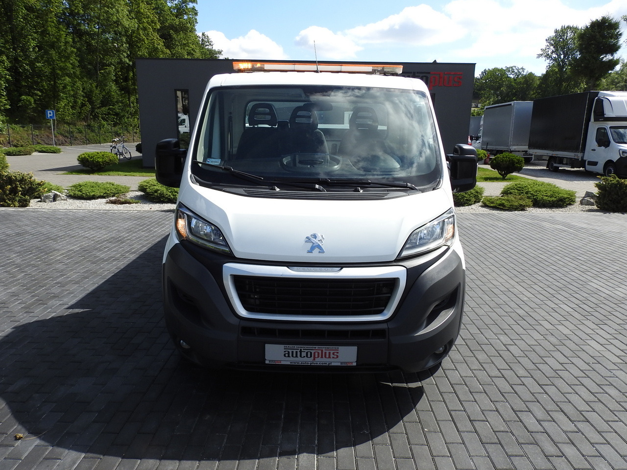 Tippbil lastbil PEUGEOT BOXER THREE-WAY TIPPER AIR CONDITIONING 130HP: bild 5 Tippbil lastbil PEUGEOT BOXER THREE-WAY TIPPER AIR CONDITIONING 130HP: bild 5