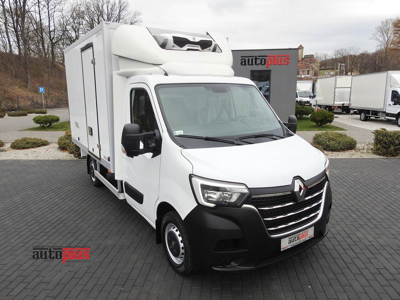 RENAULT MASTER REGRIGERATOR BOX 0*C LED LIGHTS AIR CONDITIONING 145HP - Kylbil: bild 1 RENAULT MASTER REGRIGERATOR BOX 0*C LED LIGHTS AIR CONDITIONING 145HP - Kylbil: bild 1