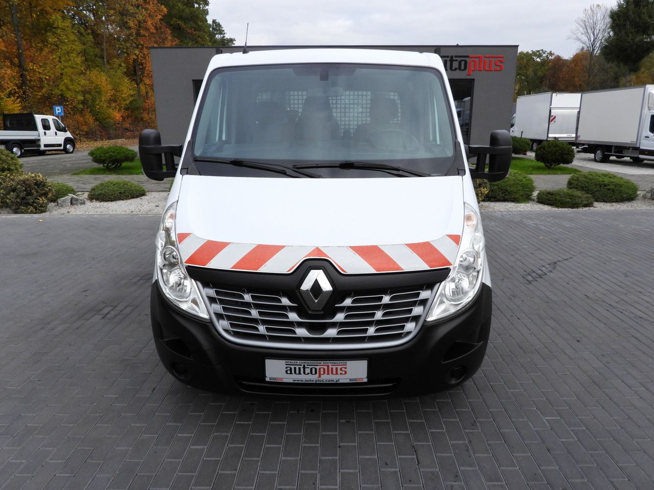 RENAULT MASTER STAKE BODY CRUISE CONTROL NAVIGATION TWIN WHEELS AIR CONDITIONING 130HP - Transportbil med flak: bild 5 RENAULT MASTER STAKE BODY CRUISE CONTROL NAVIGATION TWIN WHEELS AIR CONDITIONING 130HP - Transportbil med flak: bild 5