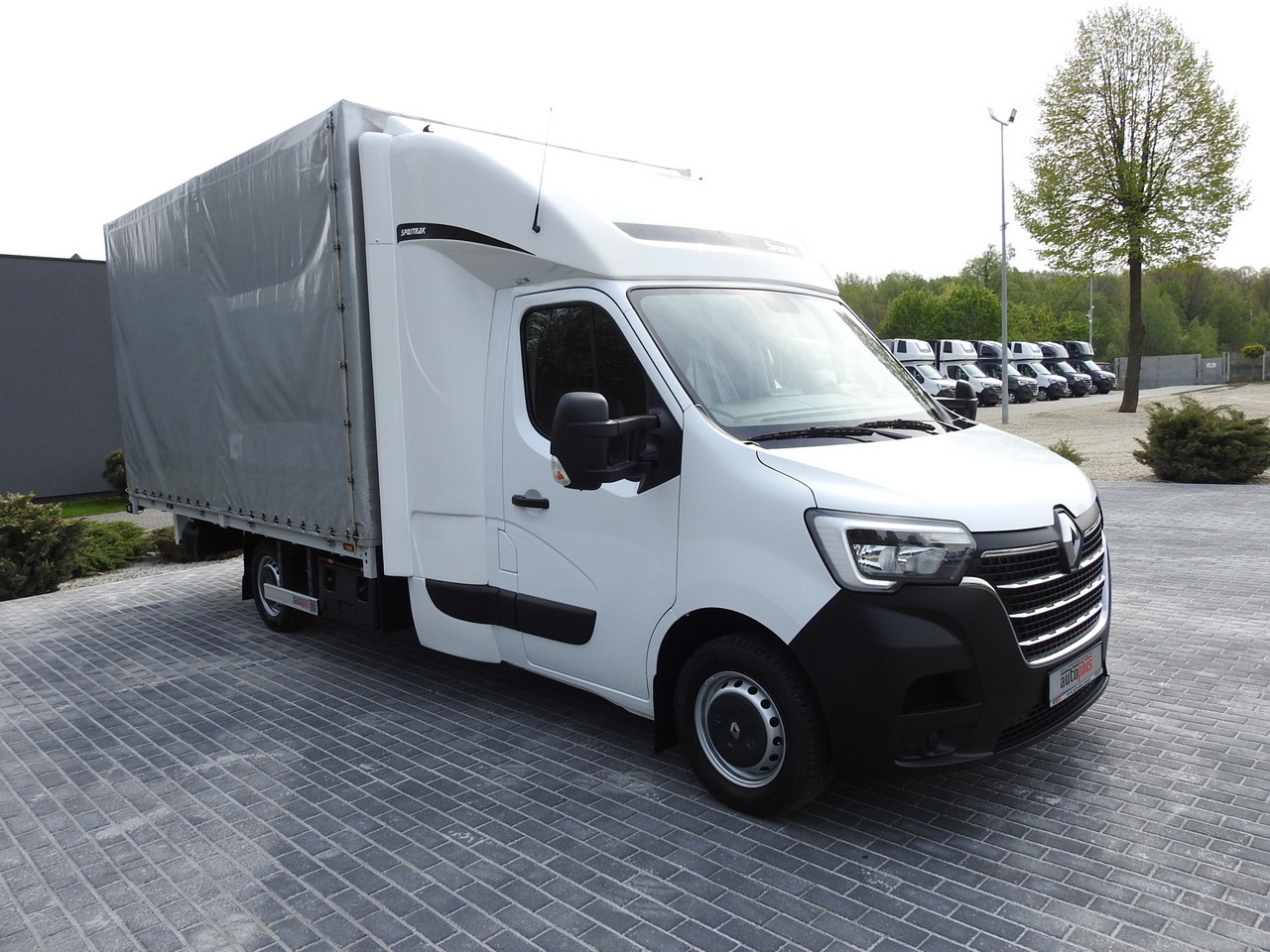 RENAULT MASTER TARPAULIN 10 PALLETS WEBASTO CRUISE CONTROL AIR CONDITIONING LED LIGHTS PNEUMATICS 165HP - Transportbil med kapell: bild 4 RENAULT MASTER TARPAULIN 10 PALLETS WEBASTO CRUISE CONTROL AIR CONDITIONING LED LIGHTS PNEUMATICS 165HP - Transportbil med kapell: bild 4