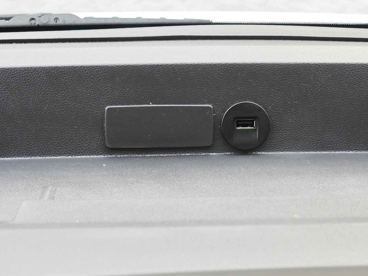 Transportbil med kapell RENAULT MASTER TARPAULIN 10 PALLETS WEBASTO CRUISE CONTROL AIR CONDITIONING LED LIGHTS PNEUMATICS 165HP: bild 43 Transportbil med kapell RENAULT MASTER TARPAULIN 10 PALLETS WEBASTO CRUISE CONTROL AIR CONDITIONING LED LIGHTS PNEUMATICS 165HP: bild 43