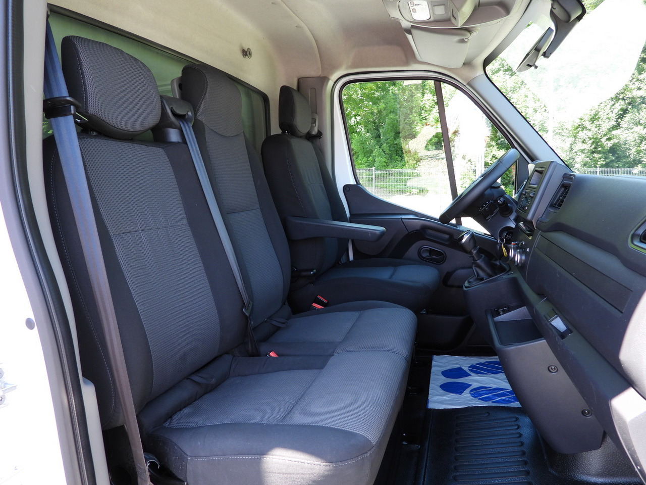 Transportbil med kapell RENAULT MASTER TARPAULIN 10 PALLETS WEBASTO CRUISE CONTROL LED LIGHTS PNEUMATICS AIR CONDITIONING 165HP: bild 41 Transportbil med kapell RENAULT MASTER TARPAULIN 10 PALLETS WEBASTO CRUISE CONTROL LED LIGHTS PNEUMATICS AIR CONDITIONING 165HP: bild 41