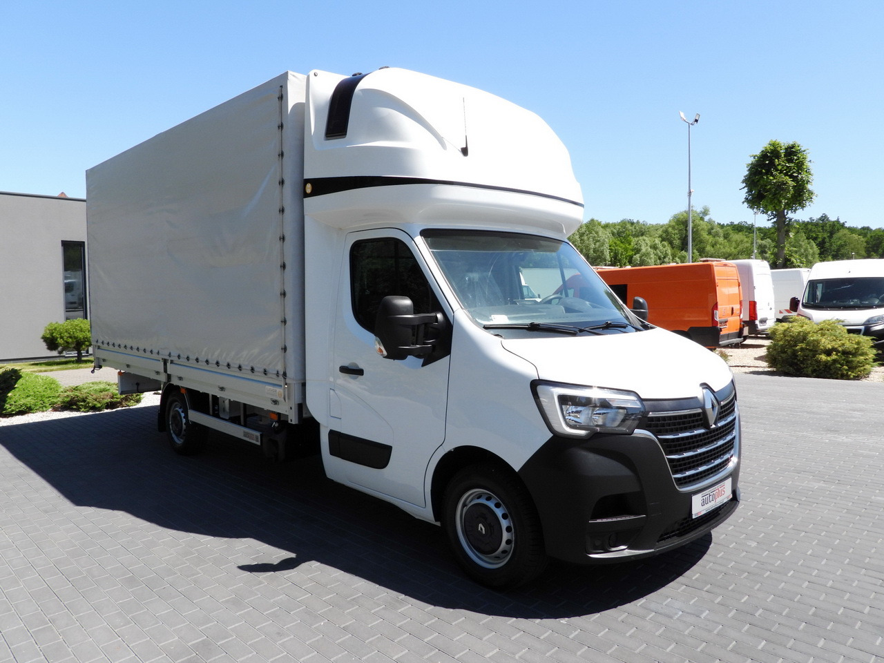 RENAULT MASTER  TARPAULIN 10 PALLETS WEBASTO CRUISE CONTROL LED LIGHTS PNEUMATICS AIR CONDITIONING  165HP - Transportbil med kapell: bild 4 RENAULT MASTER  TARPAULIN 10 PALLETS WEBASTO CRUISE CONTROL LED LIGHTS PNEUMATICS AIR CONDITIONING  165HP - Transportbil med kapell: bild 4