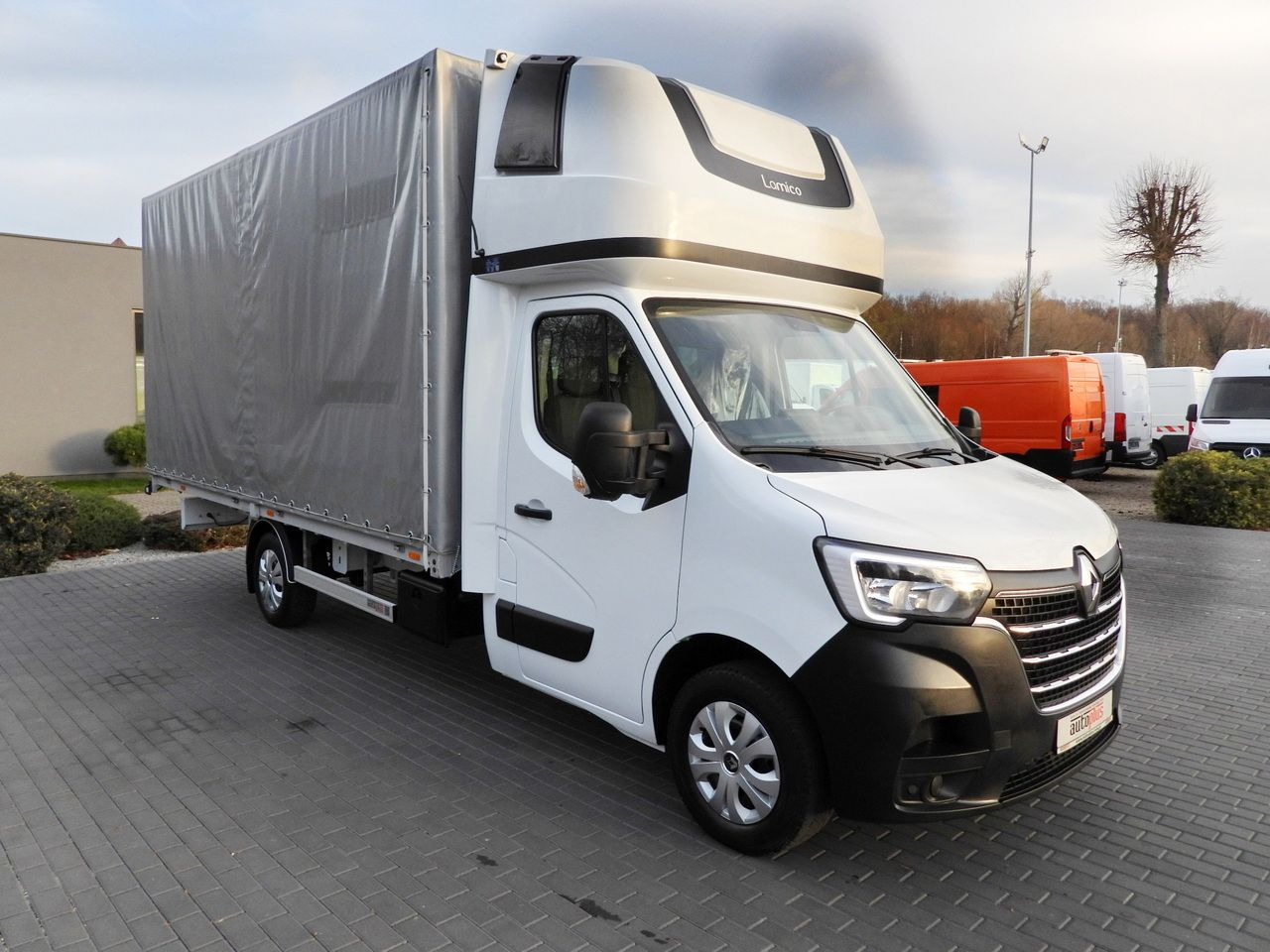 RENAULT MASTER TARPAULIN 10 PALLETS WEBASTO CRUISE CONTROL LED LIGHTS PNEUMATICS AIR CONDITIONING 165HP - Transportbil med kapell: bild 4 RENAULT MASTER TARPAULIN 10 PALLETS WEBASTO CRUISE CONTROL LED LIGHTS PNEUMATICS AIR CONDITIONING 165HP - Transportbil med kapell: bild 4