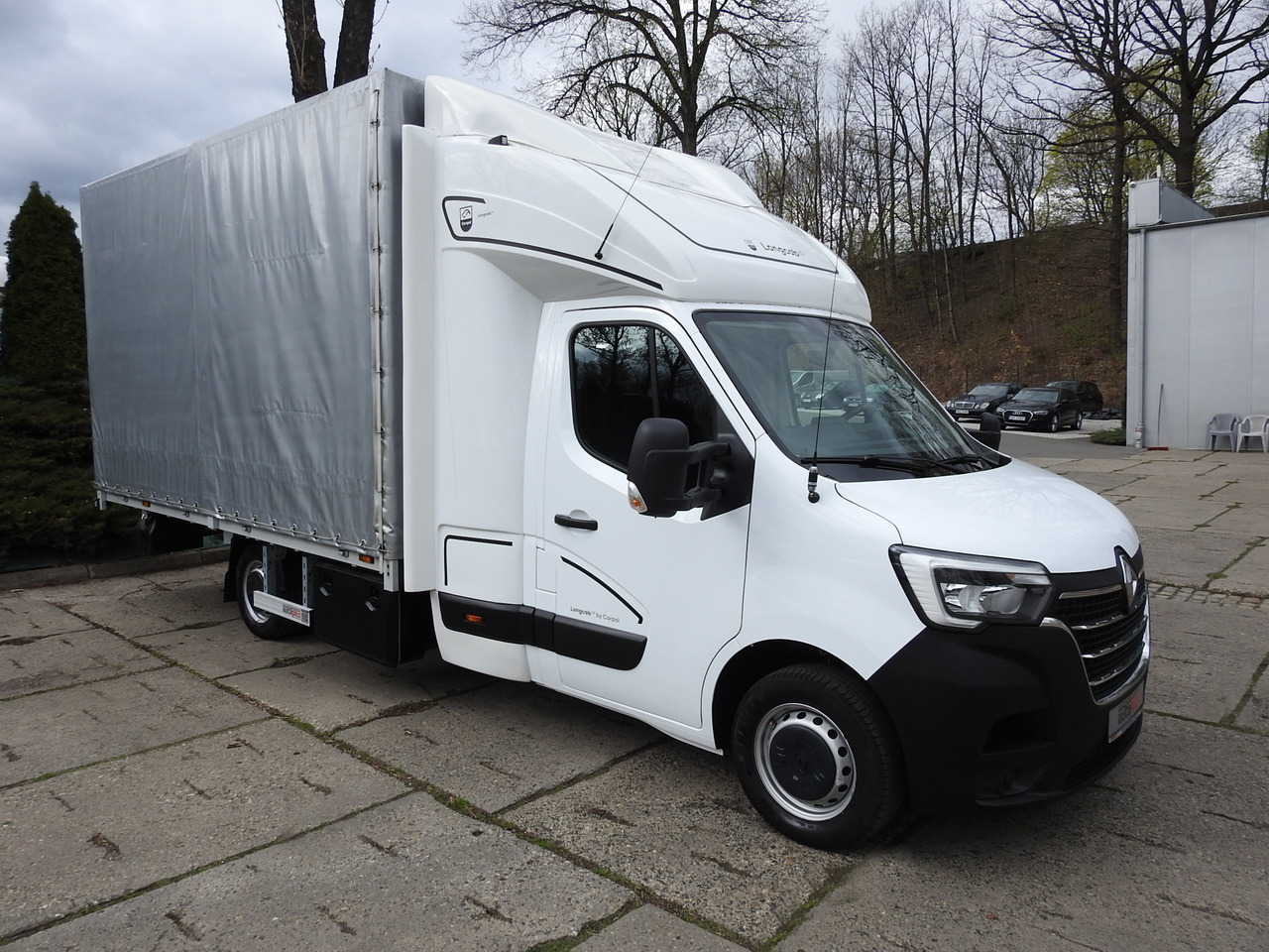 RENAULT MASTER TARPAULIN 10 PALLETS WEBASTO CRUISE CONTROL NAVIGATION AIR CONDITIONING LED LIGHTS PNEUMATICS 165HP - Transportbil med kapell: bild 4 RENAULT MASTER TARPAULIN 10 PALLETS WEBASTO CRUISE CONTROL NAVIGATION AIR CONDITIONING LED LIGHTS PNEUMATICS 165HP - Transportbil med kapell: bild 4