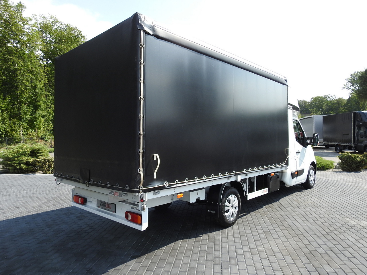 RENAULT MASTER TARPAULIN 8 PALLETS CRUISE CONTROL AIR CONDITIONING 170HP - Transportbil med kapell: bild 3 RENAULT MASTER TARPAULIN 8 PALLETS CRUISE CONTROL AIR CONDITIONING 170HP - Transportbil med kapell: bild 3