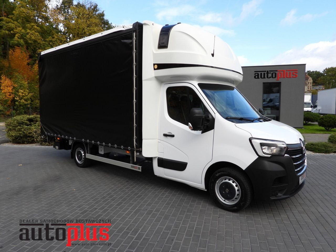 RENAULT MASTER TARPAULIN LIFT 10 PALLETS CRUISE CONTROL LED LIGHTS AIR CONDITIONING 165HP - Transportbil med kapell: bild 1 RENAULT MASTER TARPAULIN LIFT 10 PALLETS CRUISE CONTROL LED LIGHTS AIR CONDITIONING 165HP - Transportbil med kapell: bild 1