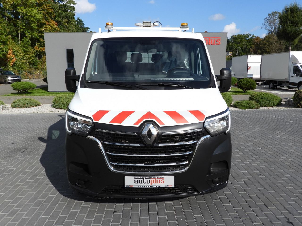 RENAULT MASTER TIPPER DOUBLE CABIN DOKA 6 SEATS CRUISE CONTROL LED LIGHTS TWIN WHEELS AIR CONDITIONING  165HP - Transportbil med tippflak: bild 5 RENAULT MASTER TIPPER DOUBLE CABIN DOKA 6 SEATS CRUISE CONTROL LED LIGHTS TWIN WHEELS AIR CONDITIONING  165HP - Transportbil med tippflak: bild 5