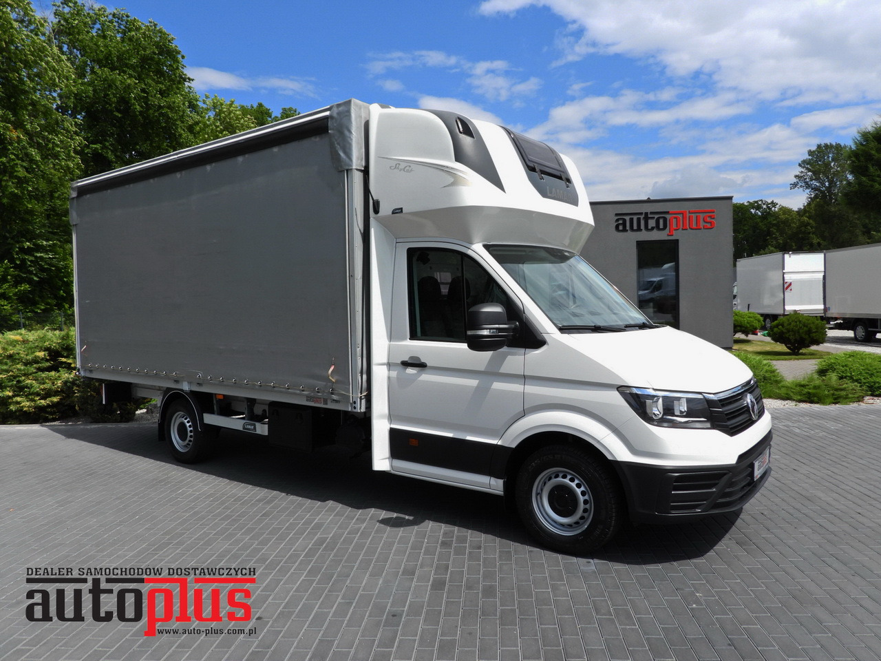 VOLKSWAGEN CRAFTER TARPAULIN 10 PALLETS WEBASTO CRUISE CONTROL AIR CONDITIONING  180HP - Transportbil med kapell: bild 1 VOLKSWAGEN CRAFTER TARPAULIN 10 PALLETS WEBASTO CRUISE CONTROL AIR CONDITIONING  180HP - Transportbil med kapell: bild 1