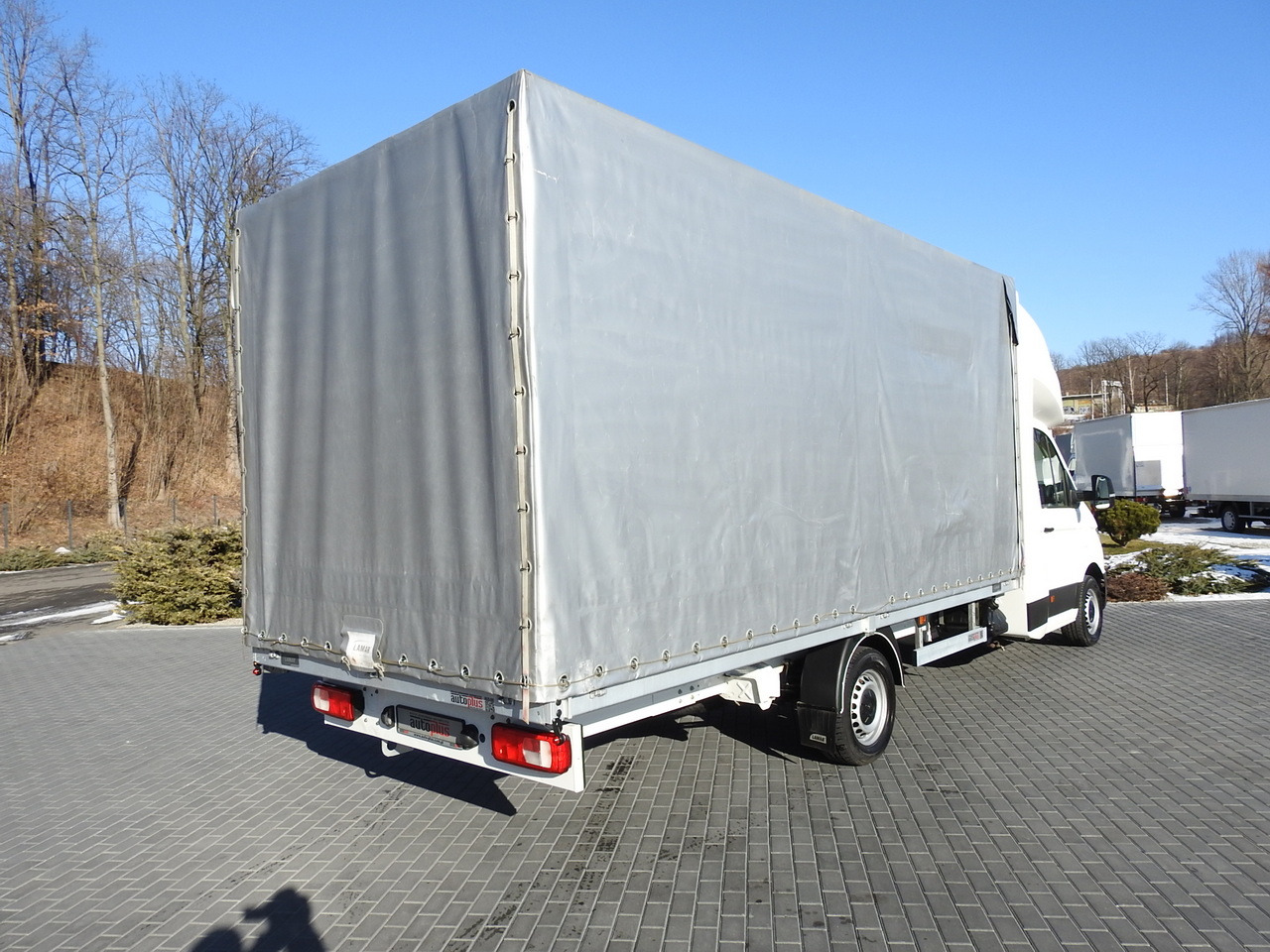 VOLKSWAGEN CRAFTER TARPAULIN 10 PALLETS WEBASTO CRUISE CONTROL AIR CONDITIONING LED LIGHTS PNEUMATICS 180HP - Transportbil med kapell: bild 3 VOLKSWAGEN CRAFTER TARPAULIN 10 PALLETS WEBASTO CRUISE CONTROL AIR CONDITIONING LED LIGHTS PNEUMATICS 180HP - Transportbil med kapell: bild 3