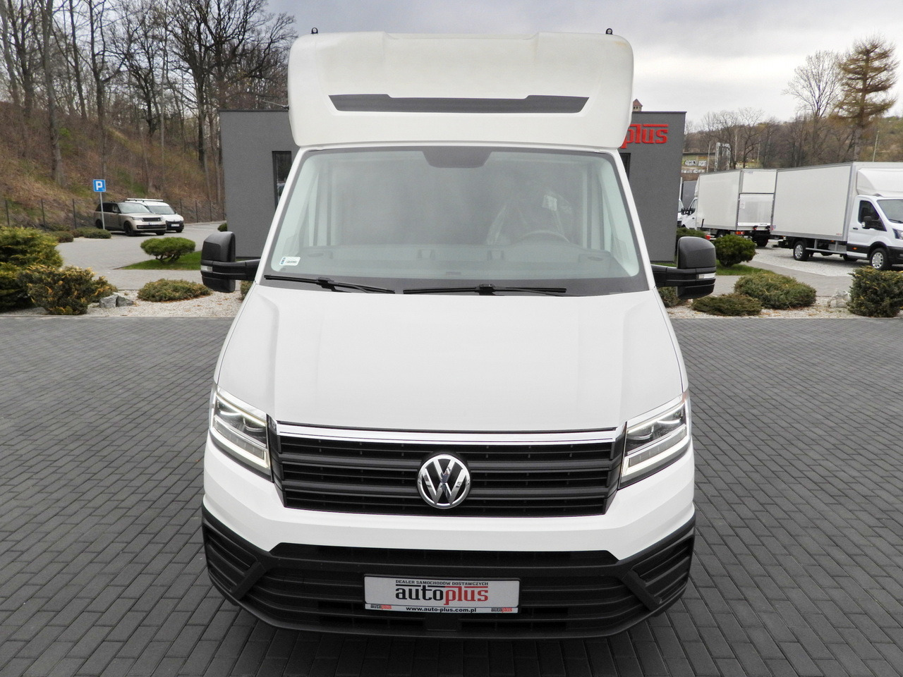 VOLKSWAGEN CRAFTER  TARPAULIN 10 PALLETS WEBASTO CRUISE CONTROL LED LIGHTS  180HP - Transportbil med kapell: bild 5 VOLKSWAGEN CRAFTER  TARPAULIN 10 PALLETS WEBASTO CRUISE CONTROL LED LIGHTS  180HP - Transportbil med kapell: bild 5