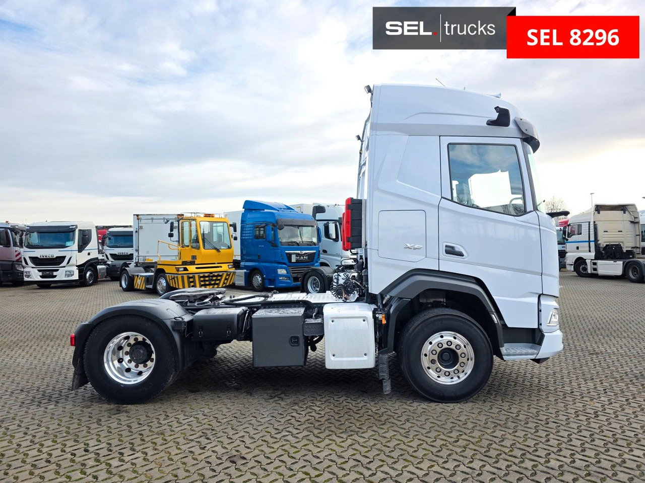 DAF XF 450 FT / PTO / Kipphydraulik / ADR / 6E - Dragbil: bild 4 DAF XF 450 FT / PTO / Kipphydraulik / ADR / 6E - Dragbil: bild 4