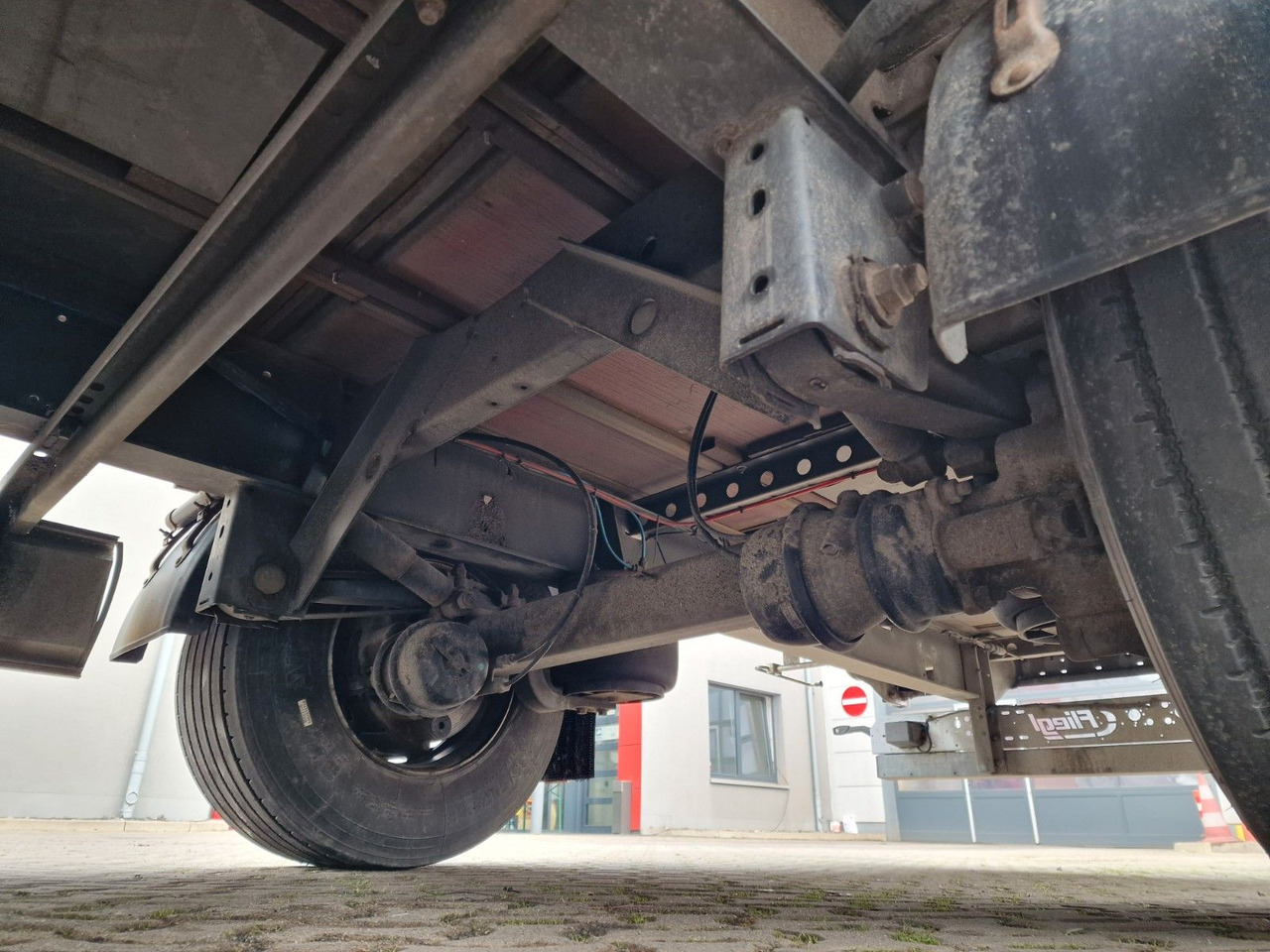 Kapelltrailer Fliegl SZS320 / Hubdach / EDSCHA / Mega: bild 36