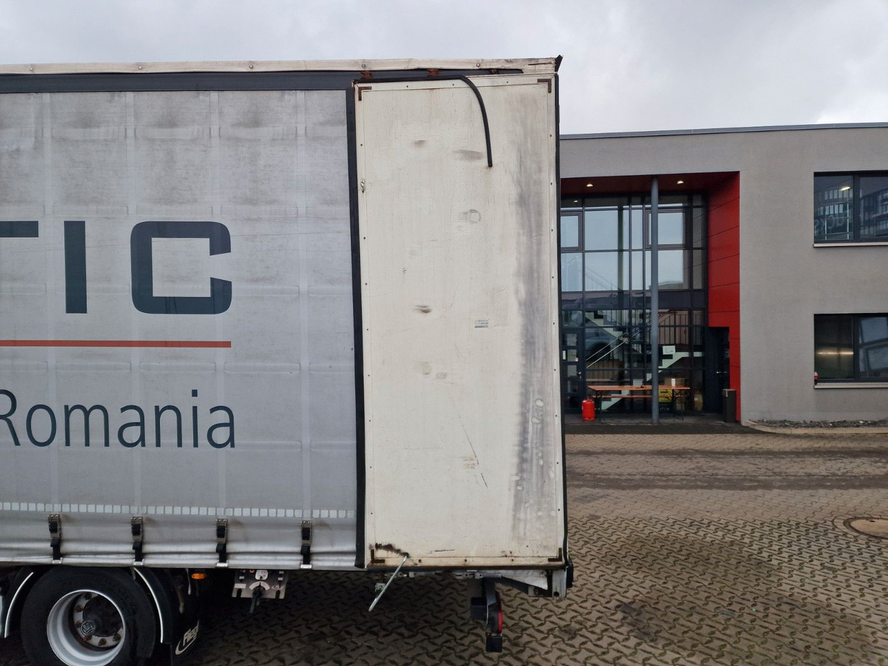 Kapelltrailer Fliegl SZS320 / Hubdach / EDSCHA / Mega: bild 16