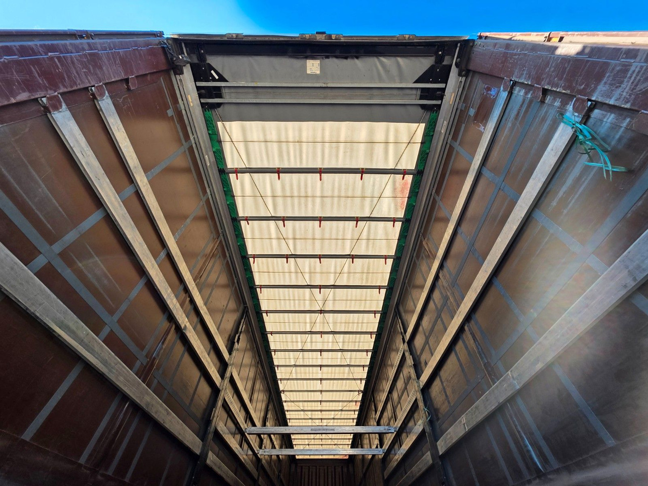 Kapelltrailer Krone SD / 2 Liftachsen / EDSCHA: bild 11