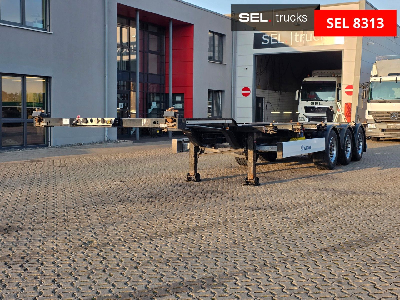 Krone SD / Teleskop / 11.035-12.640 / Liftachse - Containerbil/ Växelflak semitrailer: bild 1 Krone SD / Teleskop / 11.035-12.640 / Liftachse - Containerbil/ Växelflak semitrailer: bild 1