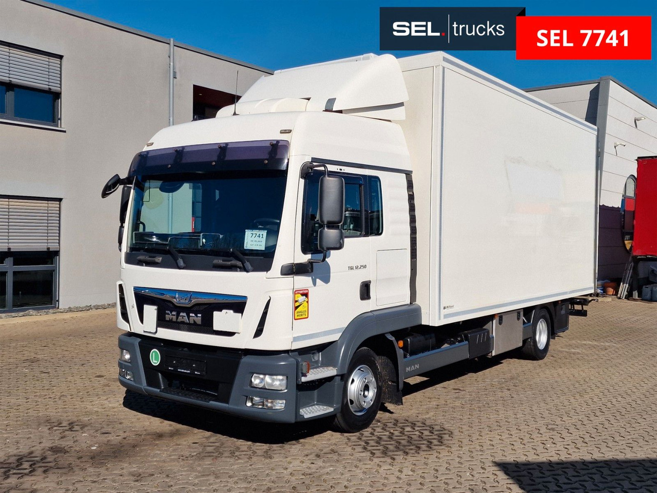 MAN TGL 12.250 4X2 BL / Ladebordwand - Kylbil lastbil: bild 1 MAN TGL 12.250 4X2 BL / Ladebordwand - Kylbil lastbil: bild 1