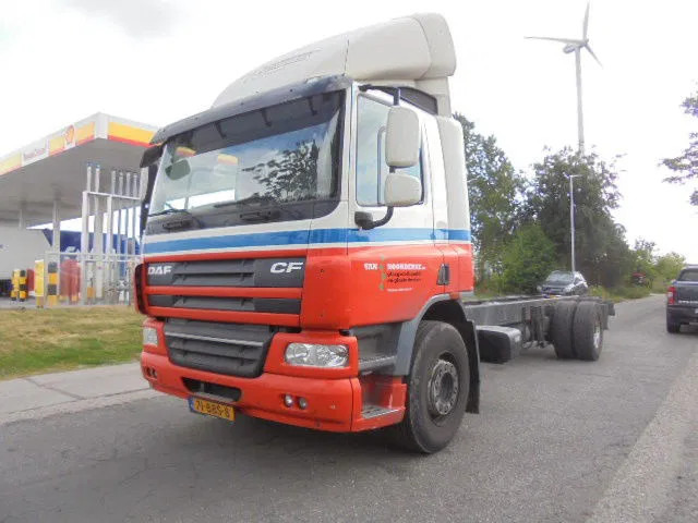 DAF CF 250 NL TRUCK - Chassi lastbil: bild 1 DAF CF 250 NL TRUCK - Chassi lastbil: bild 1