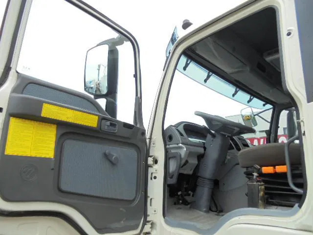 Diversen FOTON DAIMLER TX 3234 6X4 FOTON DAIMLER TX 3234 6X4 - Tippbil lastbil: bild 5 Diversen FOTON DAIMLER TX 3234 6X4 FOTON DAIMLER TX 3234 6X4 - Tippbil lastbil: bild 5