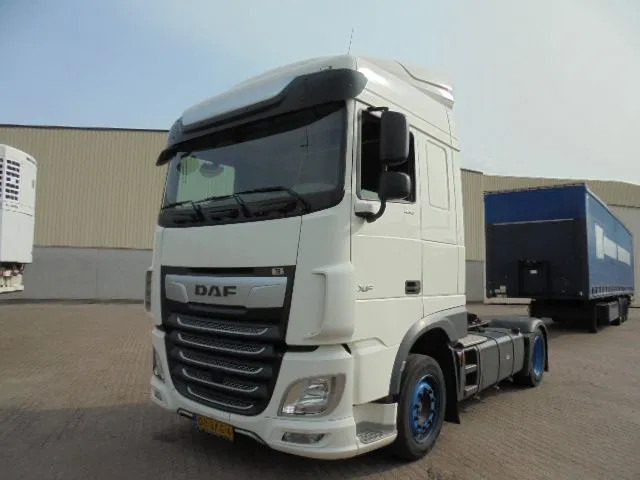 DAF XF 430 - Dragbil: bild 1 DAF XF 430 - Dragbil: bild 1
