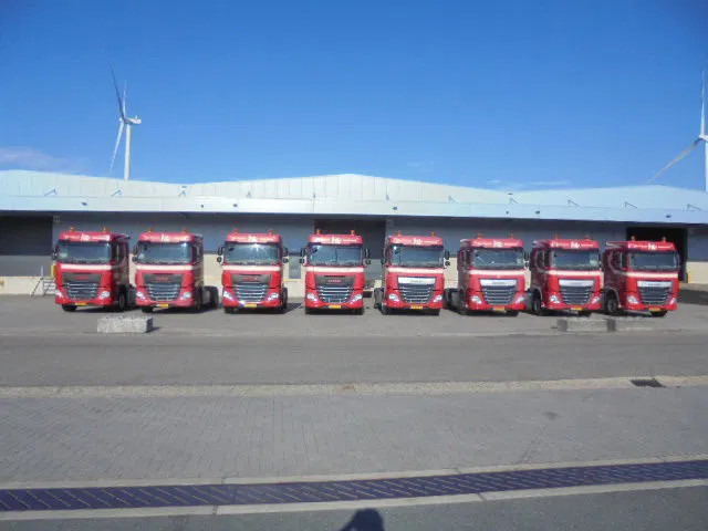 DAF XF 440 6X2 NL TRUCK 15X IN STOCK - Dragbil: bild 2 DAF XF 440 6X2 NL TRUCK 15X IN STOCK - Dragbil: bild 2