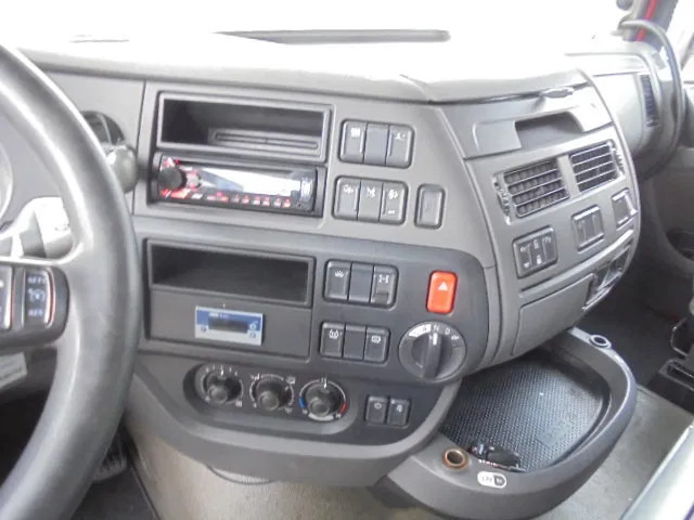 Dragbil DAF XF 440 ADR+ COMPRESSOR NL TRUCK: bild 16