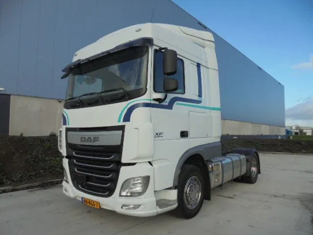 DAF XF 440 - Dragbil: bild 1 DAF XF 440 - Dragbil: bild 1