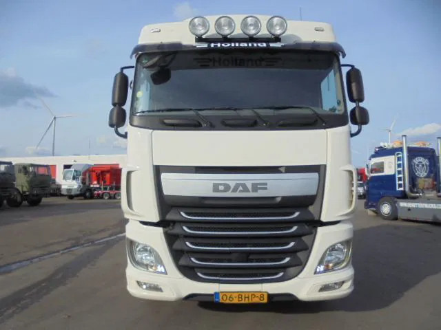DAF XF 440 - Dragbil: bild 2 DAF XF 440 - Dragbil: bild 2