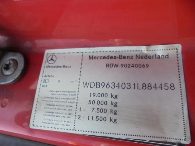 Dragbil Mercedes-Benz Actros 1836 EUR6: bild 18
