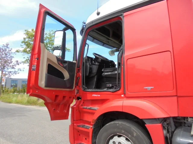 Dragbil Mercedes-Benz Actros 1943 LS EUR6: bild 8