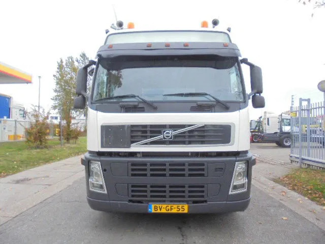 Volvo FM 400 GLOBETROTTER ADR NL TRUCK +TANK TRAILER - Dragbil: bild 2 Volvo FM 400 GLOBETROTTER ADR NL TRUCK +TANK TRAILER - Dragbil: bild 2