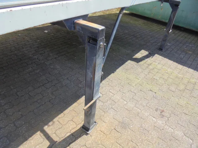 Skåp växelflak Ducarbo GESLOTEN BAK: bild 8 Skåp växelflak Ducarbo GESLOTEN BAK: bild 8