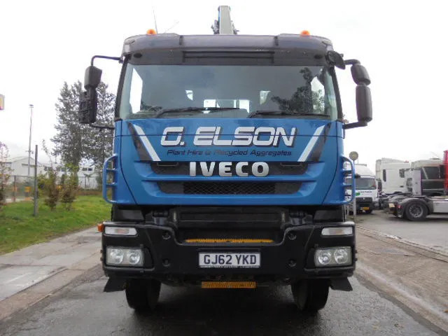 Iveco AD340T36 8X4 - Tippbil lastbil, Kranbil: bild 2 Iveco AD340T36 8X4 - Tippbil lastbil, Kranbil: bild 2