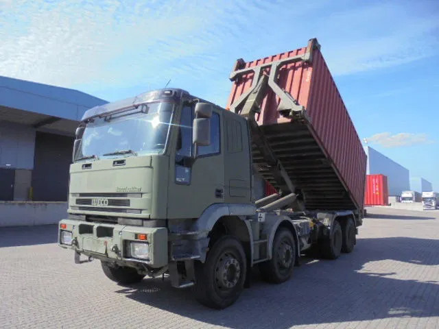 Iveco Eurotrakker 410 E37H - Lastväxlare lastbil: bild 2 Iveco Eurotrakker 410 E37H - Lastväxlare lastbil: bild 2