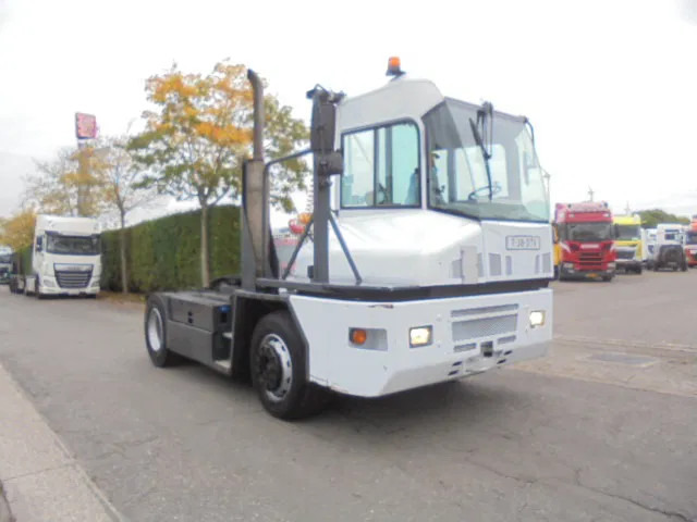 Kalmar TT616I TT616IC-9-L1A8 - Terminaltraktor: bild 3 Kalmar TT616I TT616IC-9-L1A8 - Terminaltraktor: bild 3