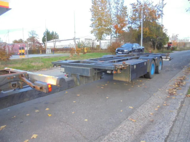 Kögel YWE 18 - Containersläp/ Växelflaksläp: bild 1 Kögel YWE 18 - Containersläp/ Växelflaksläp: bild 1