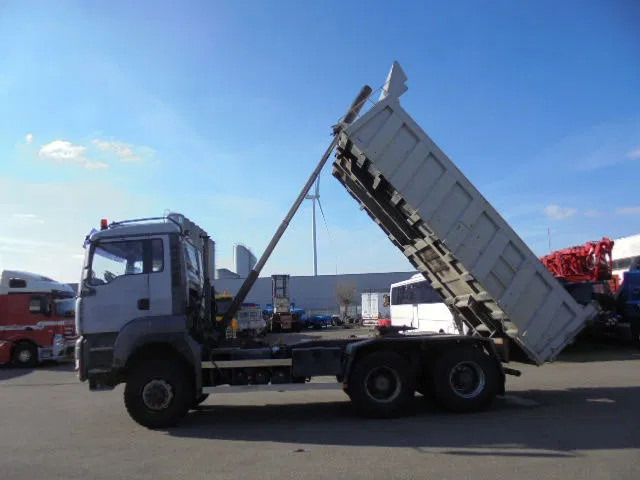 MAN TGA 26.430 BBS 6X6 KIEPER /TRACTOR - Tippbil lastbil: bild 3 MAN TGA 26.430 BBS 6X6 KIEPER /TRACTOR - Tippbil lastbil: bild 3