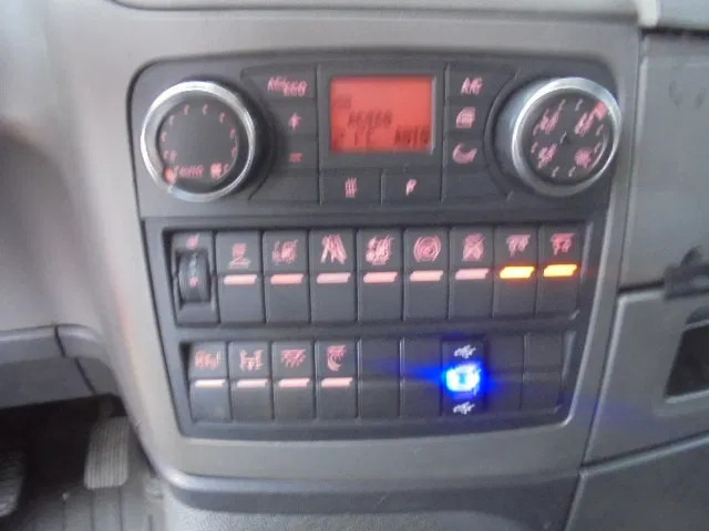 Biltransportbil lastbil MAN TGS 23.400 LL.U 6X2: bild 15 Biltransportbil lastbil MAN TGS 23.400 LL.U 6X2: bild 15