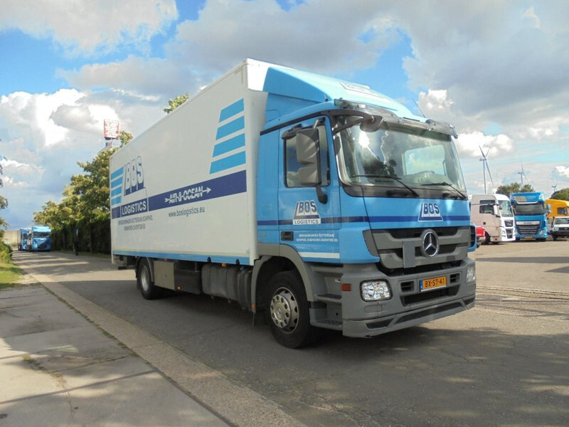 Mercedes-Benz Actros 1841 ACTROS 1841 L - Lastbil med skåp: bild 2 Mercedes-Benz Actros 1841 ACTROS 1841 L - Lastbil med skåp: bild 2