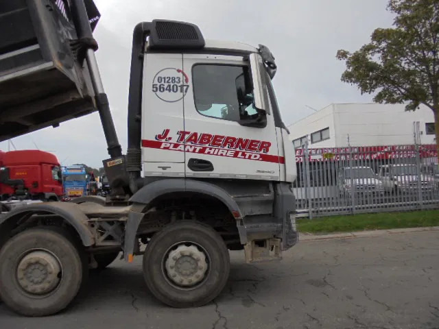 Mercedes-Benz Arocs 3240 K 8X4 - Tippbil lastbil: bild 4 Mercedes-Benz Arocs 3240 K 8X4 - Tippbil lastbil: bild 4